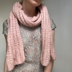 Alpaca wool knit scarf 🎀